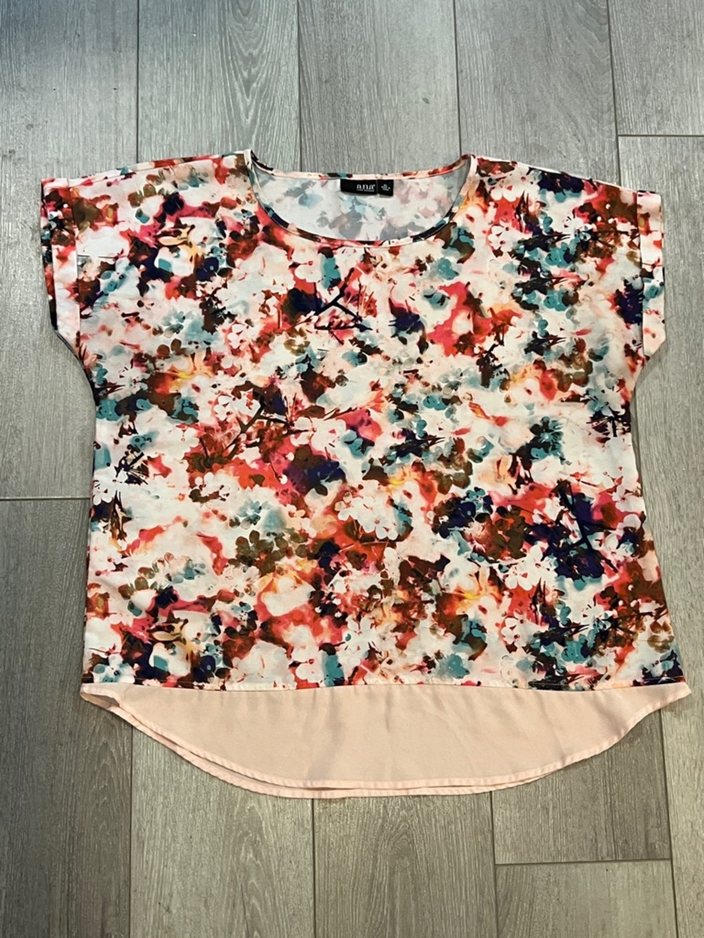 a.n.a Multi-Color Abstract Floral Short Sleeve Top